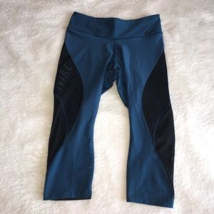 Nike Exercise Crop Leggings